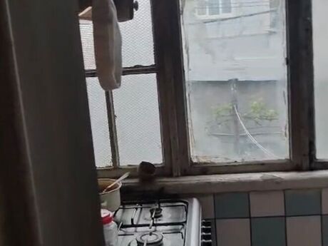 3 otaqlı köhnə tikili - M.Ə.Rəsulzadə q. - 90 m²