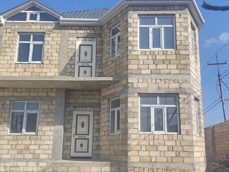 4 otaqlı həyət evi/bağ evi - Sulutəpə q. - 200 m²