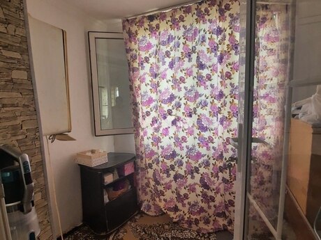 1 otaqlı köhnə tikili - Neftçilər m. - 35 m²