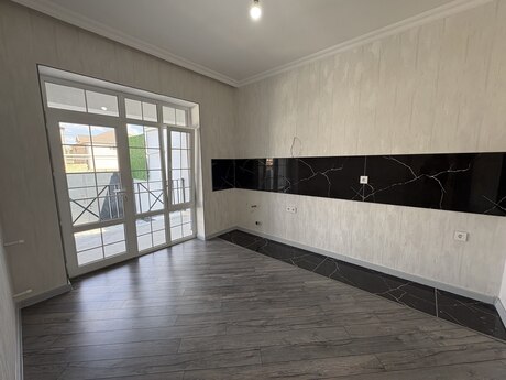 4 otaqlı həyət evi/bağ evi - Zabrat q. - 110 m²