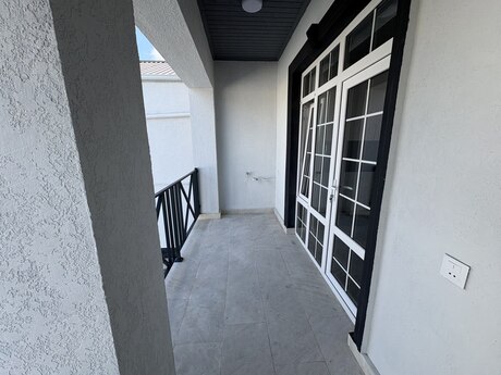 4 otaqlı həyət evi/bağ evi - Zabrat q. - 110 m²