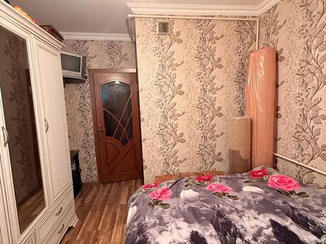 3 otaqlı köhnə tikili - Xətai r. - 64 m²