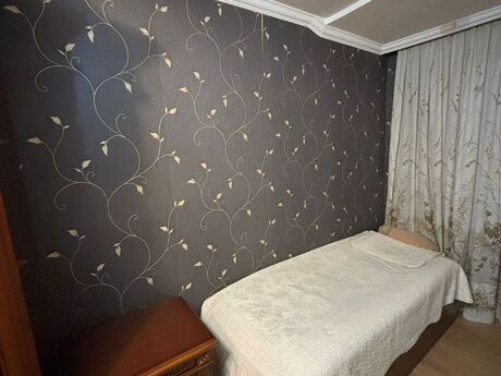3 otaqlı köhnə tikili - Neftçilər m. - 80 m²