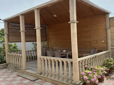 4 otaqlı həyət evi/bağ evi - Türkan q. - 118 m²