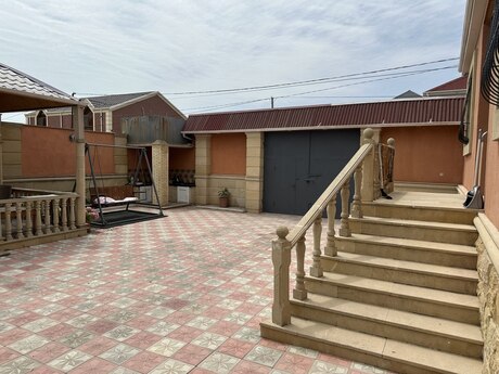 4 otaqlı həyət evi/bağ evi - Türkan q. - 118 m²