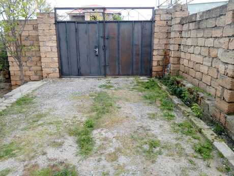 4 otaqlı həyət evi/bağ evi - Novxanı q. - 120 m²