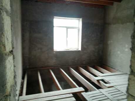 4 otaqlı həyət evi/bağ evi - Novxanı q. - 120 m²