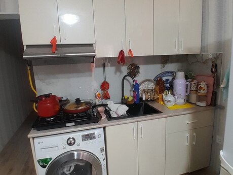 1 otaqlı köhnə tikili - Yeni Günəşli q. - 38 m²