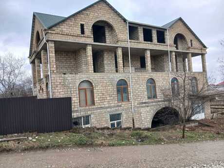 Həyət evi/Bağ evi - Qusar - 1200 m²