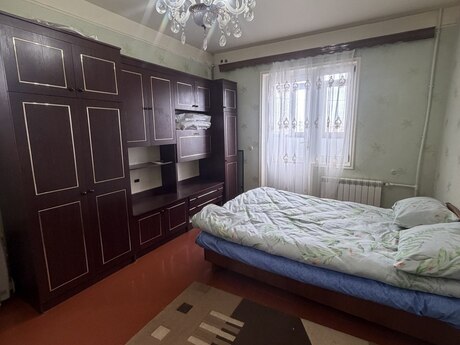 1 otaqlı köhnə tikili - Qaraçuxur q. - 42 m²