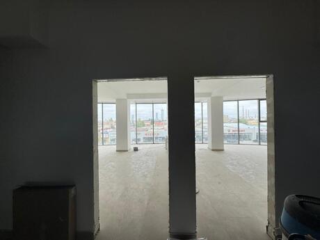 Obyekt - Nizami r. - 450 m²