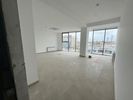Obyekt - Nizami r. - 450 m²