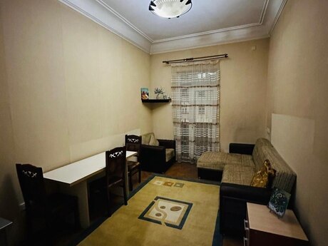 2 otaqlı köhnə tikili - Nərimanov r. - 50 m²