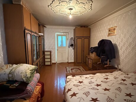 3 otaqlı köhnə tikili - Gəncə - 60 m²