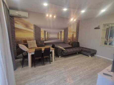 3 otaqlı köhnə tikili - Nizami m. - 75 m²