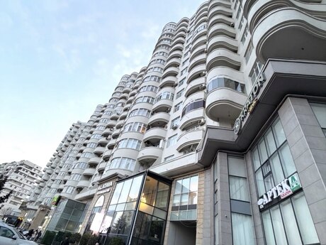 Elan №6096431 - Bakı, Yasamal r., 4 otaqlı, 150 m², 14/16 mərtəbə