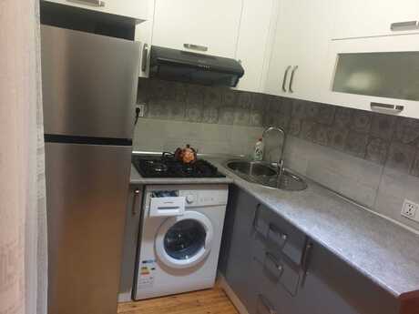 1 otaqlı yeni tikili - Neftçilər m. - 47 m²