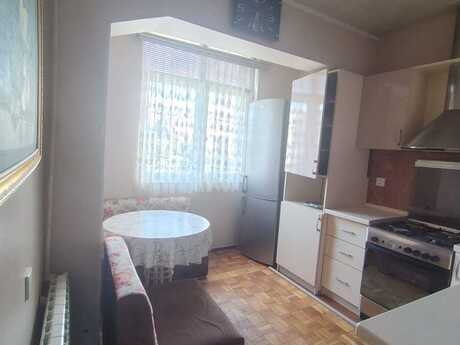 4 otaqlı köhnə tikili - Nəsimi m. - 110 m²