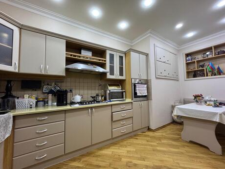 4 otaqlı mənzil, 128 m², Badamdar: 264 000 ₼ 4