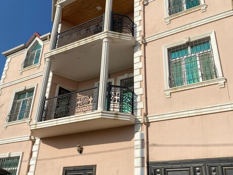 8 otaqlı həyət evi/bağ evi - Binəqədi r. - 450 m²