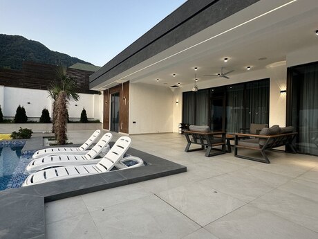 4 otaqlı həyət evi/bağ evi - Qəbələ - 125 m²