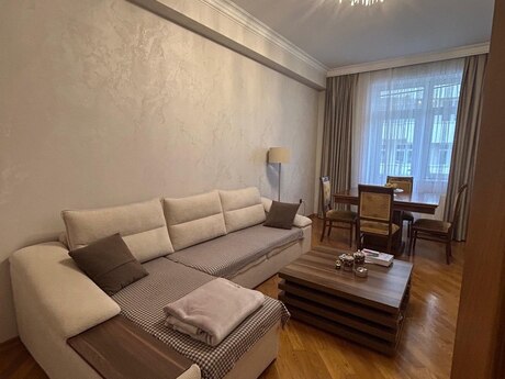 2 otaqlı yeni tikili - Şah İsmayıl Xətai m. - 85 m²