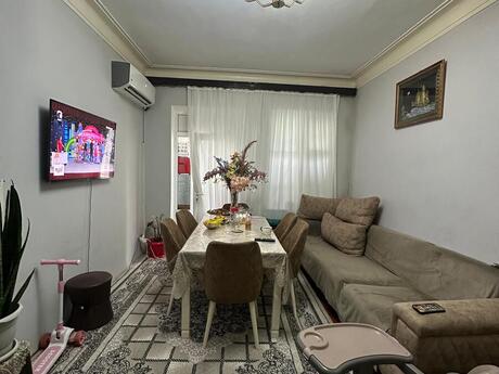 2 otaqlı köhnə tikili - Lökbatan q. - 50 m²