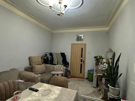 2 otaqlı köhnə tikili - Lökbatan q. - 50 m²