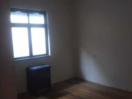 2 otaqlı həyət evi/bağ evi - Xırdalan - 75 m²