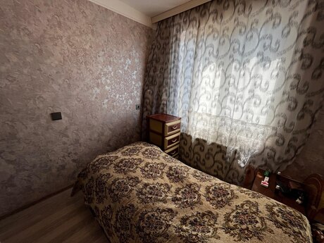 2 otaqlı köhnə tikili - Xalqlar Dostluğu m. - 30 m²