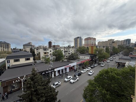 1 otaqlı köhnə tikili - Memar Əcəmi m. - 35 m²