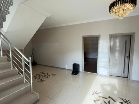 5 otaqlı həyət evi/bağ evi - Nizami r. - 220 m²