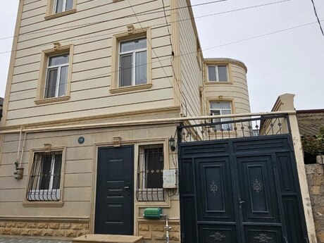 8 otaqlı həyət evi/bağ evi - Badamdar q. - 220 m²