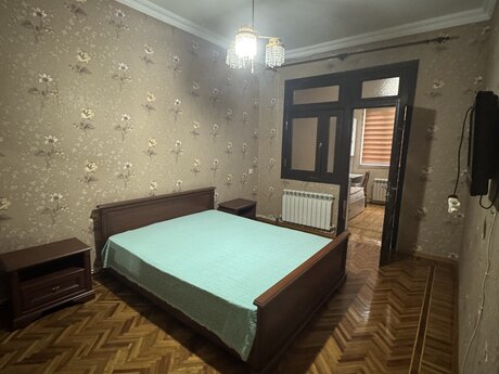 3 otaqlı köhnə tikili - Nəsimi r. - 70 m²