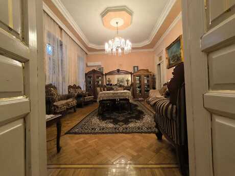4 otaqlı köhnə tikili - Səbail r. - 148 m²