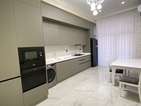 Kirayə 3 otaqlı mənzil, 110 m², 28 May: 1 700 ₼/ay 5