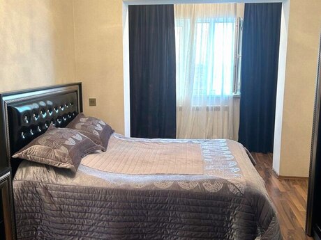 2 otaqlı köhnə tikili - Memar Əcəmi m. - 65 m²