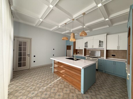4 otaqlı həyət evi/bağ evi - Badamdar q. - 25 m²