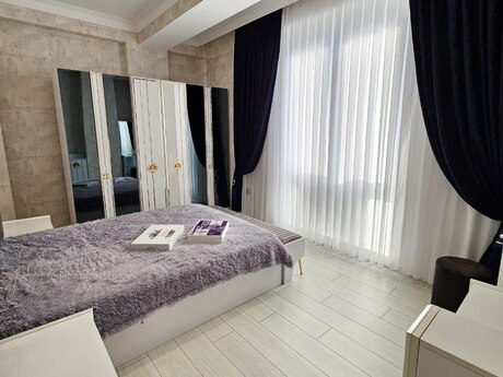 3-room apartment for rent, 110 m², Gənclik: 2 000 ₼/mo 4
