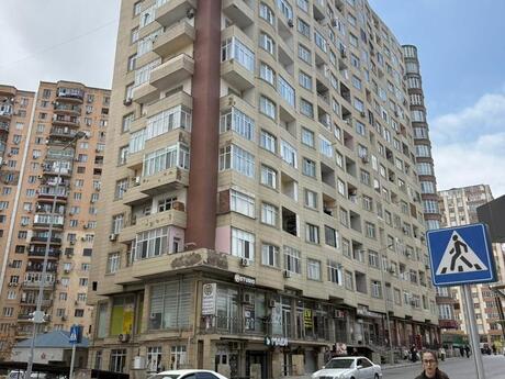 Obyekt - İnşaatçılar m. - 70 m²