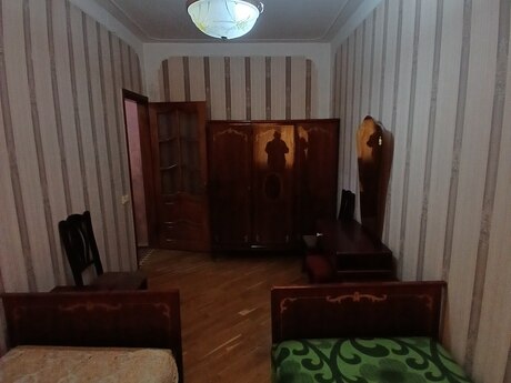 3 otaqlı köhnə tikili - Memar Əcəmi m. - 50 m²