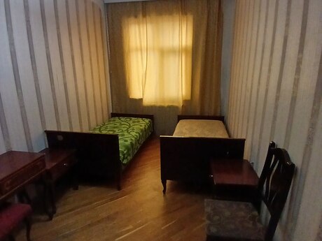3 otaqlı köhnə tikili - Memar Əcəmi m. - 50 m²