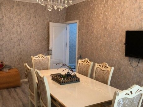 3 otaqlı köhnə tikili - İnşaatçılar m. - 85 m²