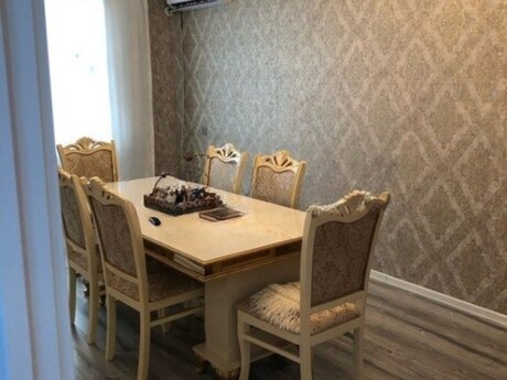 3 otaqlı köhnə tikili - İnşaatçılar m. - 85 m²