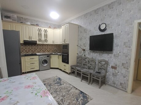 5 otaqlı həyət evi/bağ evi - Masazır q. - 140 m²