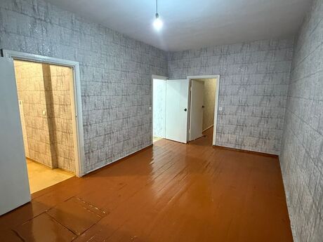 2 otaqlı köhnə tikili - 7-ci mikrorayon q. - 45 m²
