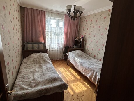 3 otaqlı köhnə tikili - Xətai r. - 80 m²