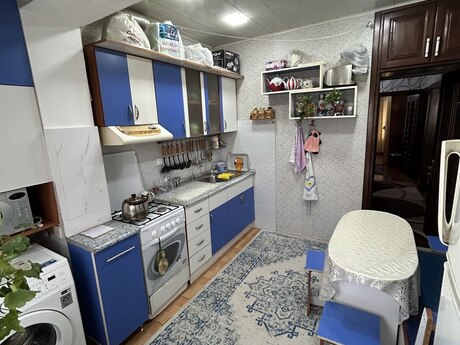 3 otaqlı köhnə tikili - Köhnə Günəşli q. - 80 m²