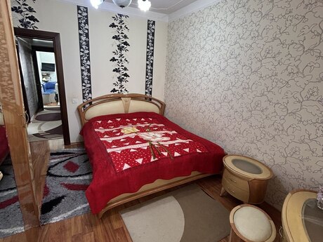 3 otaqlı köhnə tikili - Köhnə Günəşli q. - 80 m²