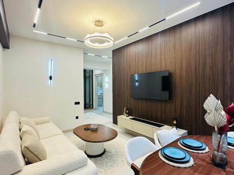 3 otaqlı yeni tikili - Şah İsmayıl Xətai m. - 93 m²